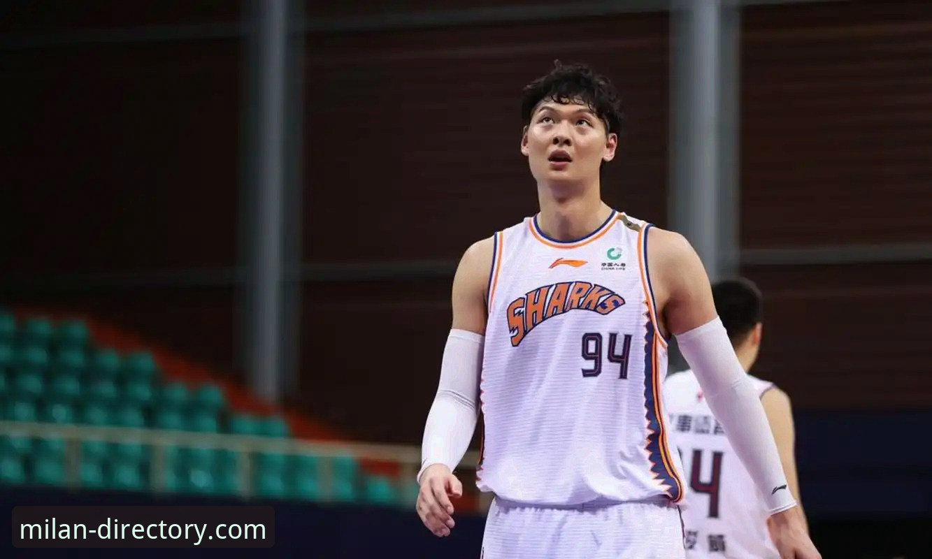 CBA联赛最新战报：上海男篮豪取12连胜，巩固榜首地位